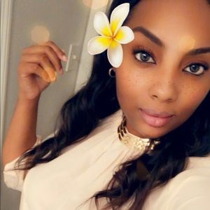 Meet your Posher, Cierra